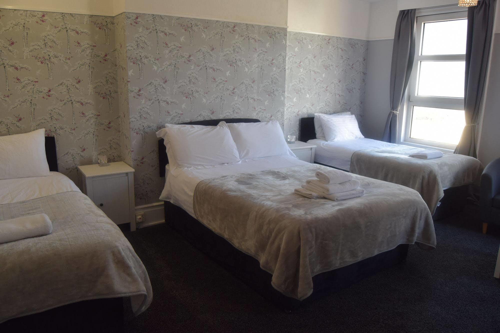 Bed and Breakfast The Blenheim Dawlish Exteriér fotografie